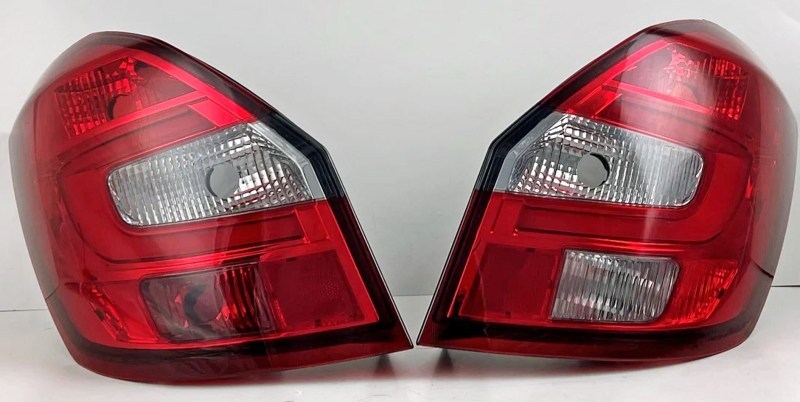 Light-Bar Rückleuchte Fabia 2 Limousine und COMBI rot/rauch