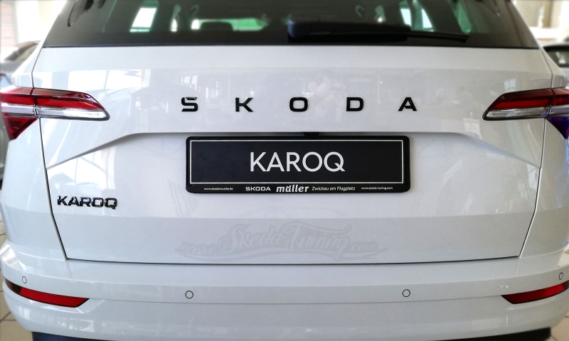KAROQ Schriftzug schwarz