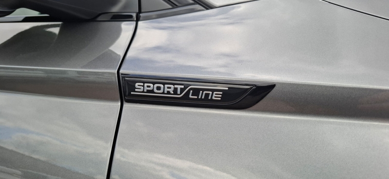 KAROQ - Schriftzug Sportline rechts