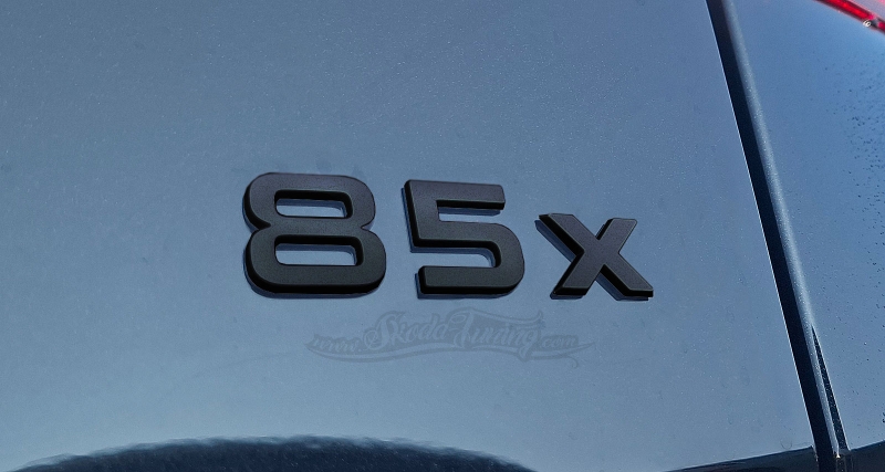 ENYAQ/ELROQ Schriftzug "85x" schwarz