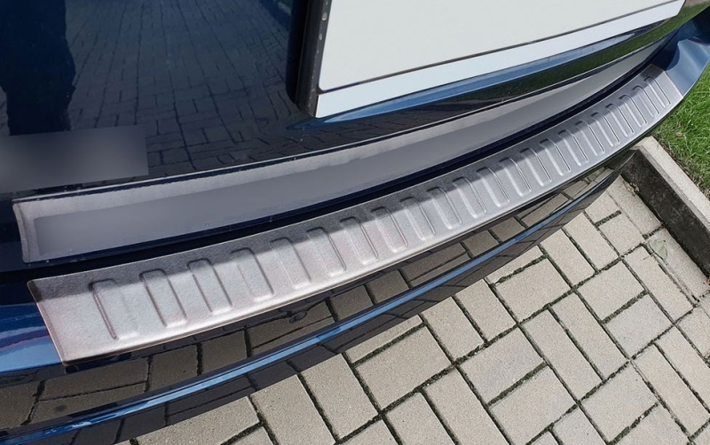 Ladekantenschutz mit Abkantung für Skoda Octavia 4 Combi Edelstahl