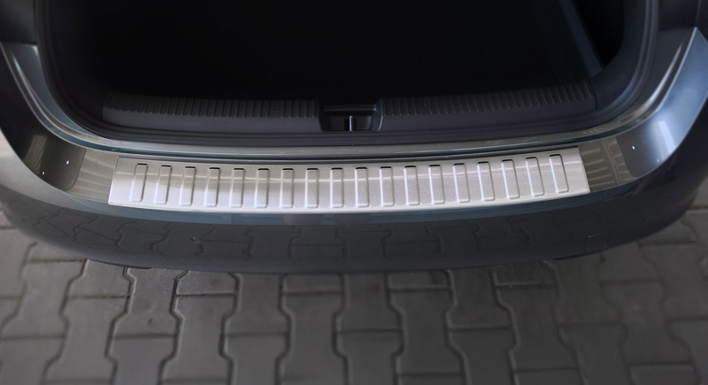 Edelstahl Ladekantenschutz - Superb 4 Limousine