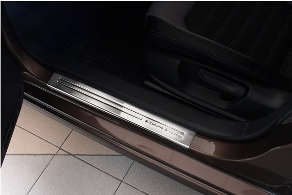 Skoda Octavia 3 III Bj. 2012- Edelstahl Einstiegsleisten Set mit Abkantung "Exclusive" Schriftzug