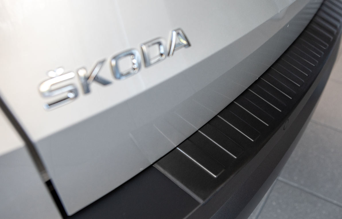 Edelstahl Ladekantenschutz SKODA