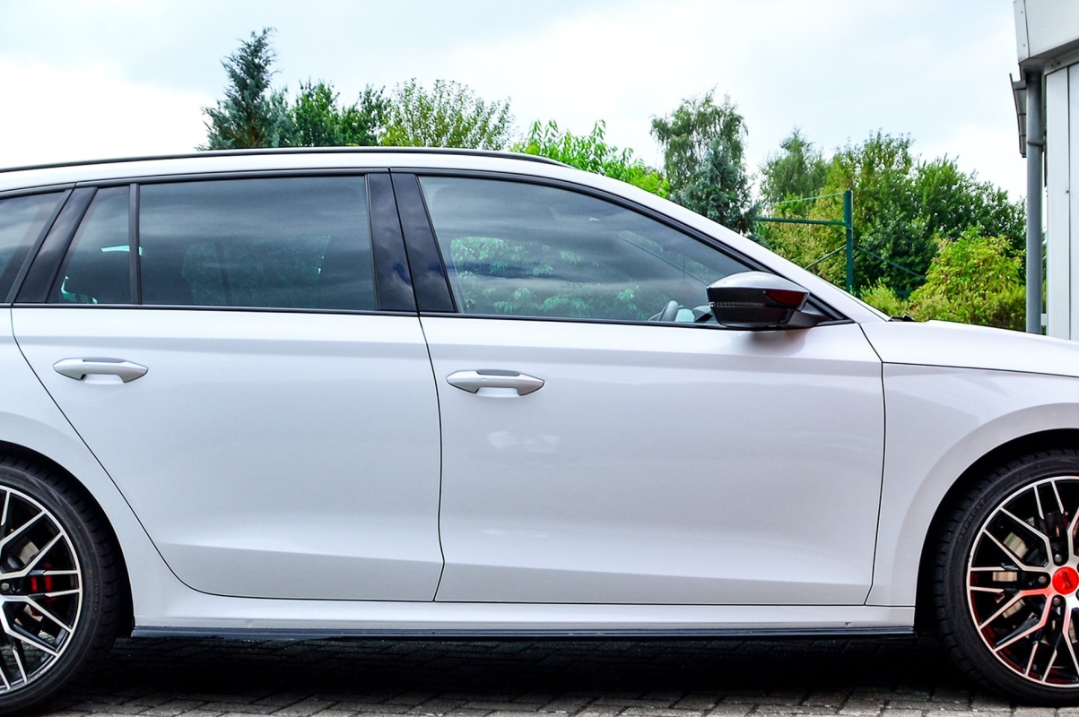 Cup Seitenschweller Octavia 4 RS