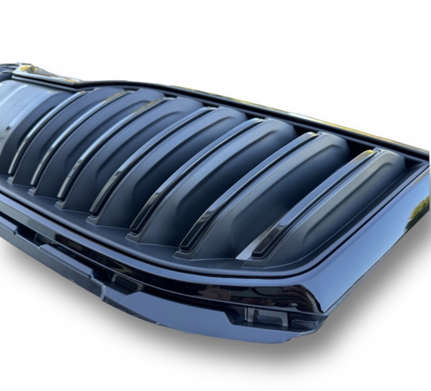Frontgrill schwarz matt/glanz