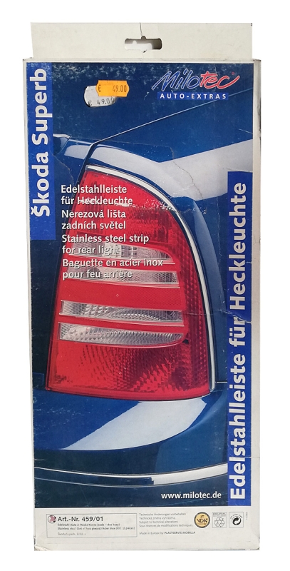 Edelstahlleiste für Heckleuchte - SUPERB 1