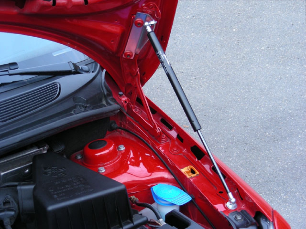 Liftomat für Motorhaube