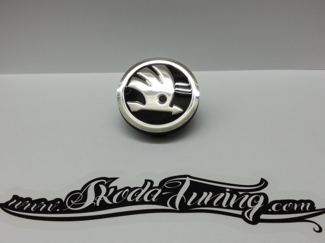 Nabendeckel mit SKODA-Logo schwarz / chrom