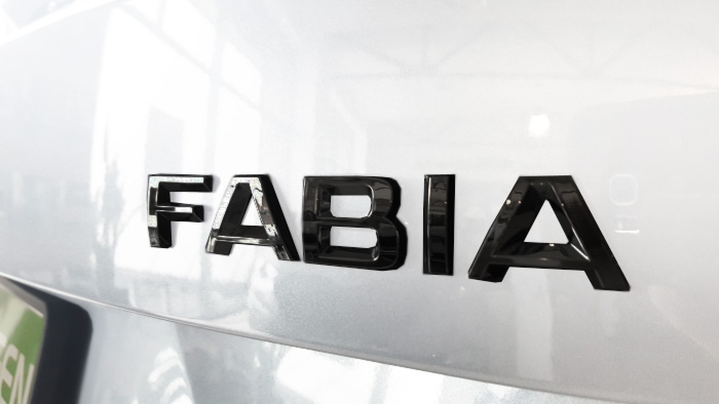 Schriftzug "FABIA" schwarz uni