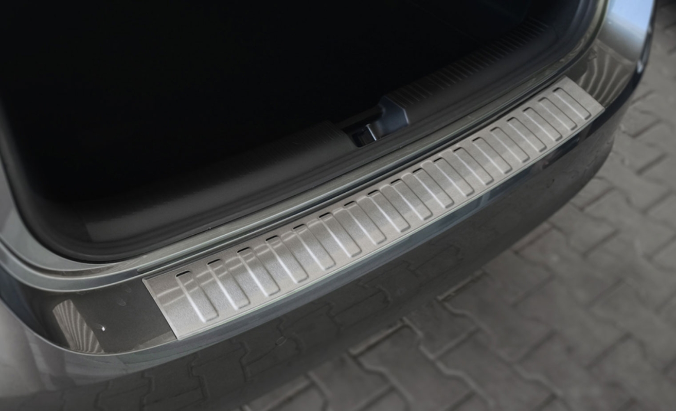 Edelstahl Ladekantenschutz - Superb 4 Limousine