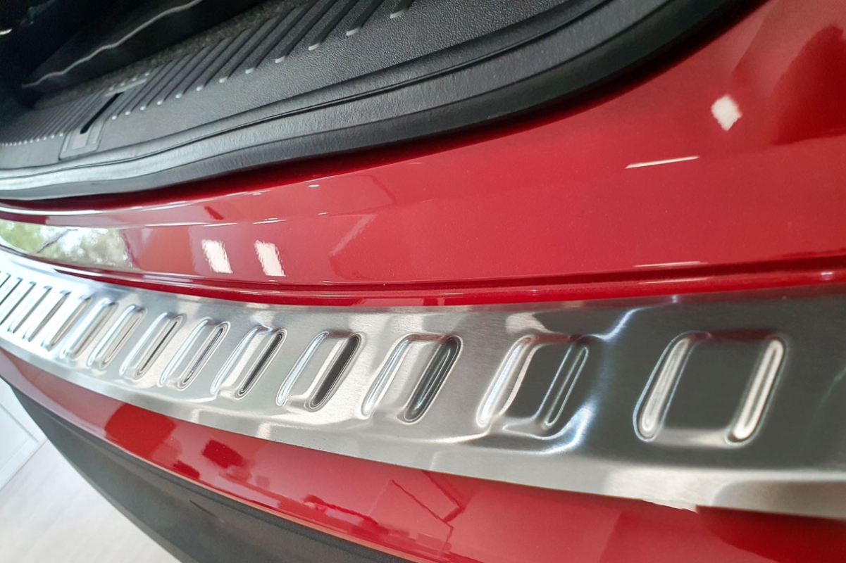 Edelstahl Ladekantenschutz für Skoda Enyaq IV