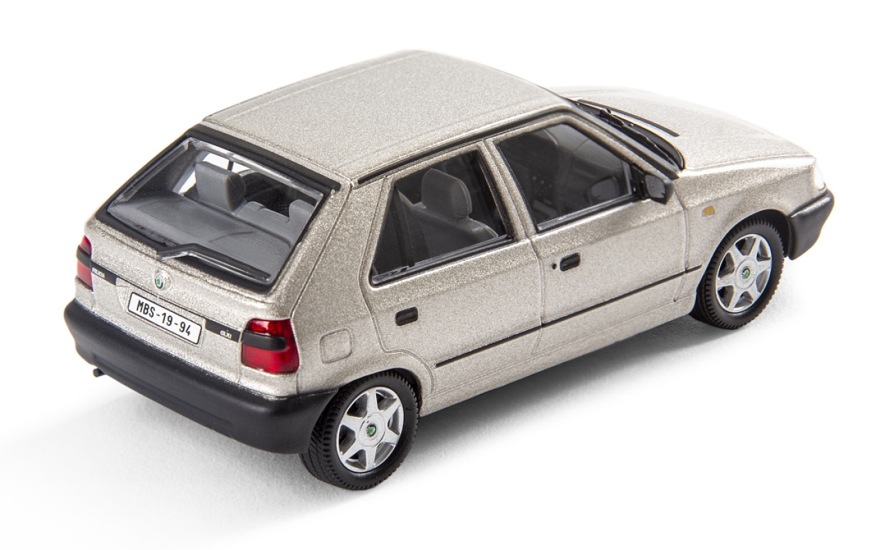 Modellauto Skoda Felicia (1994) Champagne