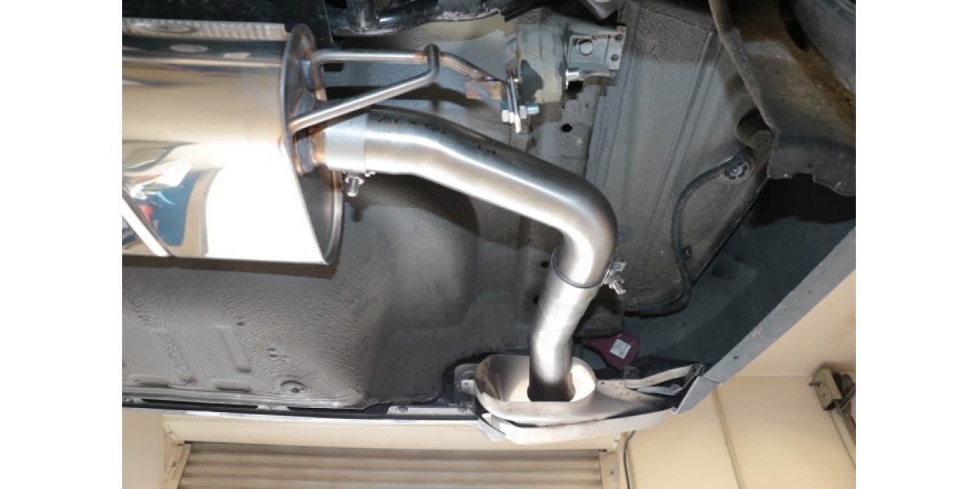 Skoda Octavia NX RS iV Endschalldämpfer Ausgang rechts/links - Austritt in den originalen Endrohr mit der Teilenummer 5E3 253 682 0