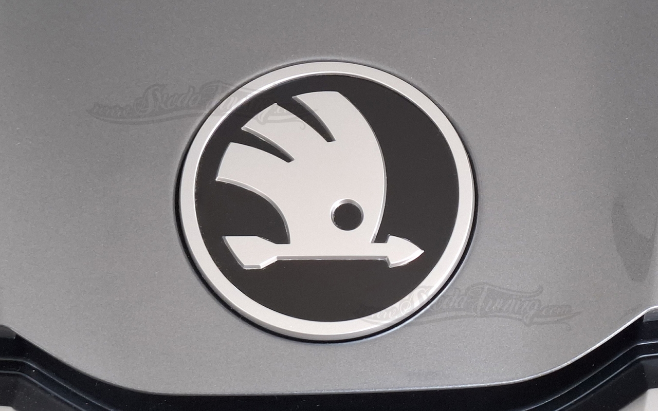 SUPERB 4 - Skoda-Emblem NEU