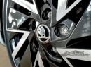 Nabendeckel mit SKODA-Logo schwarz / chrom